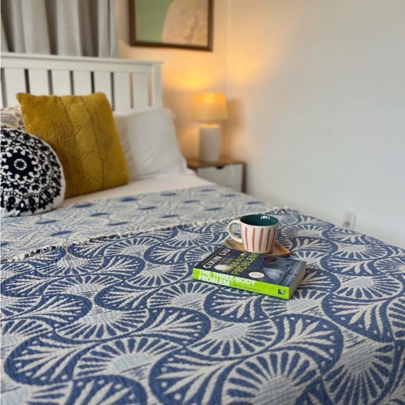 Ginkgo Deco Leaf Quilt 2 Side FLiPSiDE Navy Blue Patterned Quilt KING NEW - Picture 11 of 15